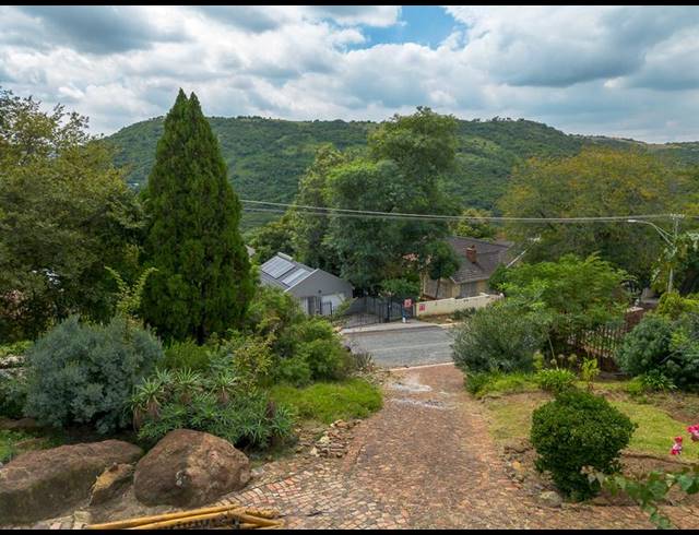 4 BEDROOM HOUSE FOR SALE IN MONDEOR